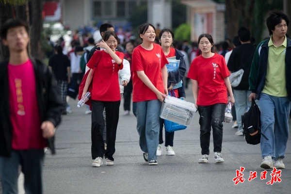 仓埠二中最新资讯与小巷深处的特色小店探索报告