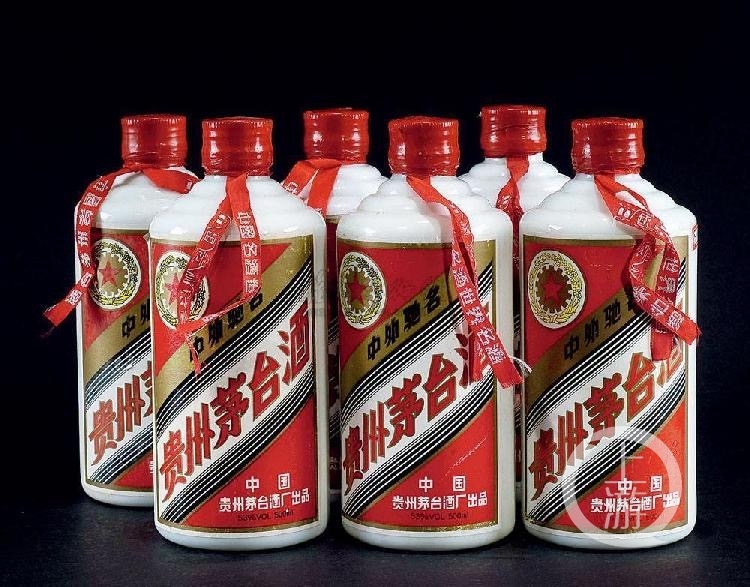 茅台酒图片价格揭秘，历史影响、地位及独特叙述