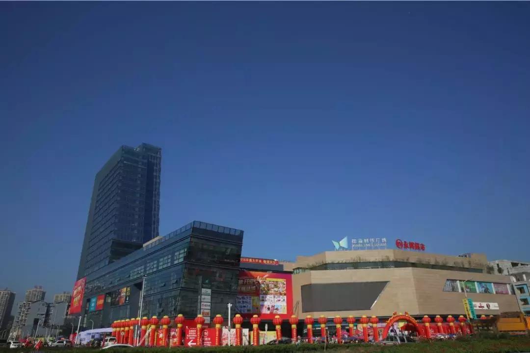 走进时代火锅盛宴，探寻上市火锅店之旅