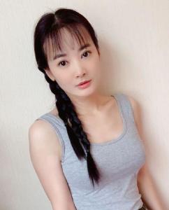 吴海棠，演艺之路的闪耀之星