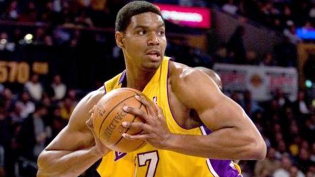 NBA最新球队阵容，赛场风采与日常温馨故事