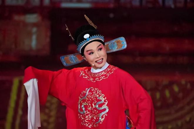 黄梅戏演员陈小芳，传统艺术的璀璨之星
