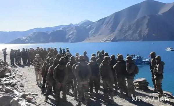 中印冲突最新动态，小巷深处的大新闻与特色小店的奇遇